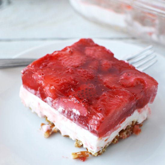 Strawberry Pretzel Salad