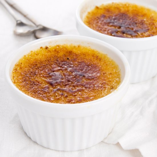 Hatched Creme Brulee