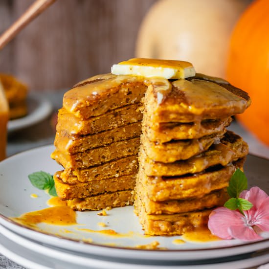 GLUTEN FREE PUMPKIN PANCAKES