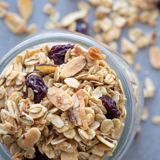 Healthy homemade granola recipe