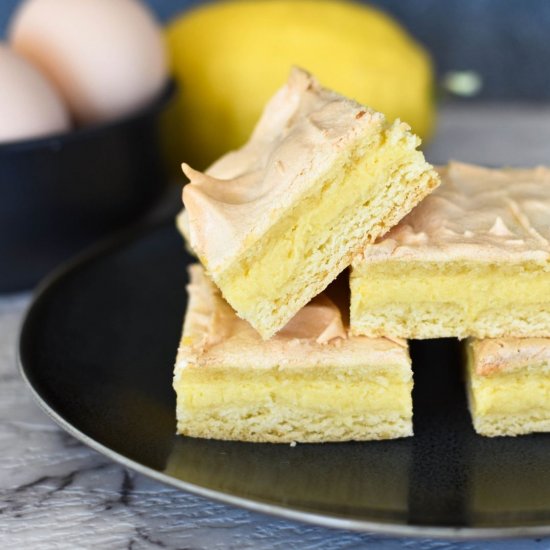 Lemon Meringue Slice