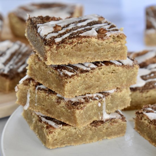 Cinnamon Sugar Blondies