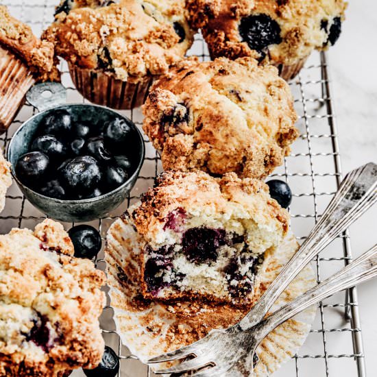 Lemon blueberry muffins & streusel