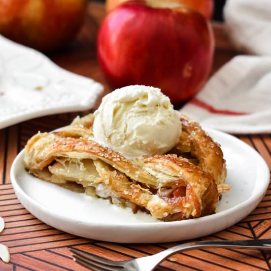 Easy Apple Strudel