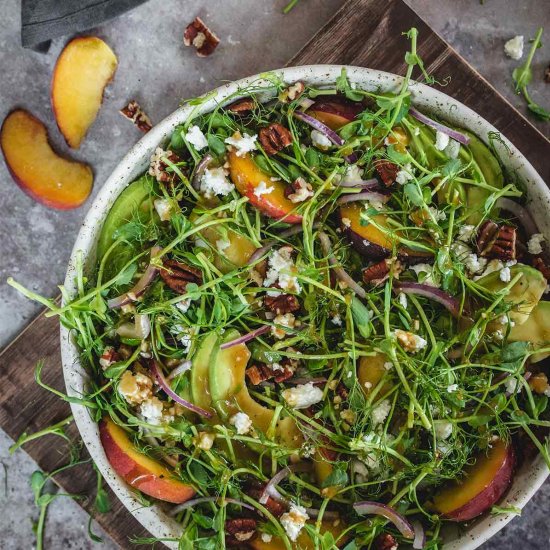 Microgreen Salad with Peaches