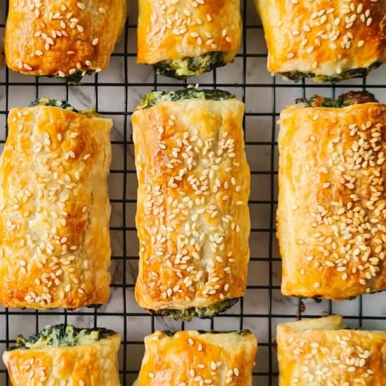 Spinach and ricotta rolls