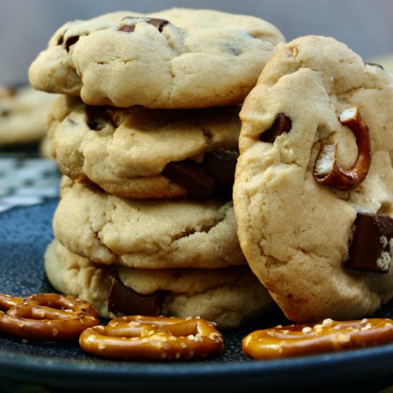 Peanut Butter Pretzel Cookies