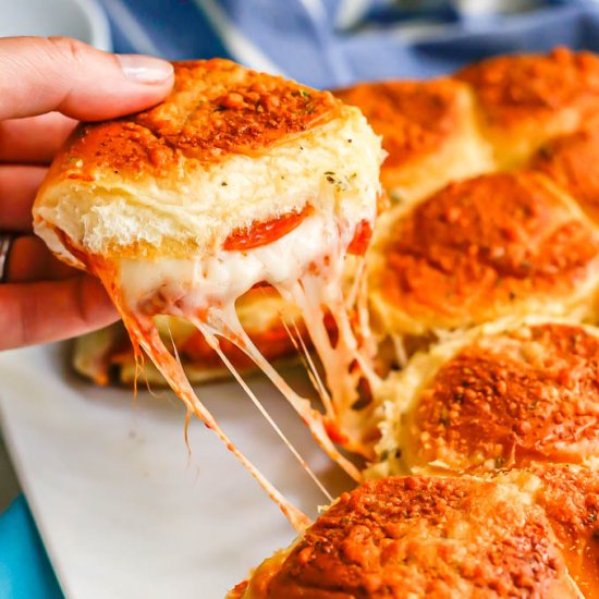 Pepperoni pizza sliders