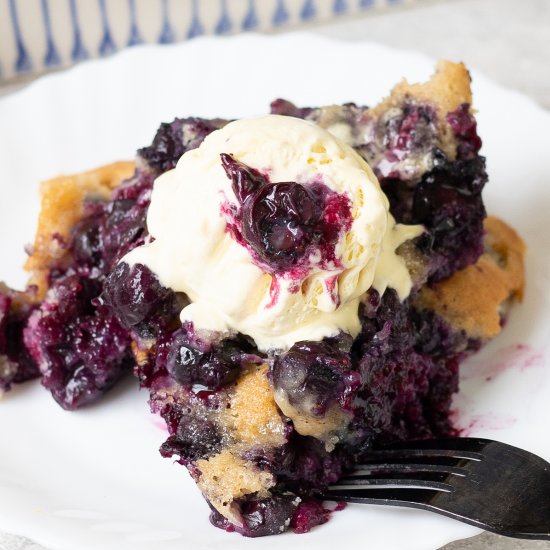 Easy Blueberry Cobbler