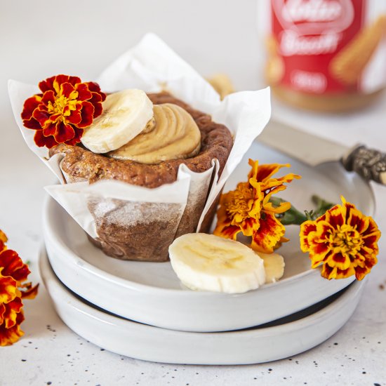 Banana Biscoff Cheesecake Muffins