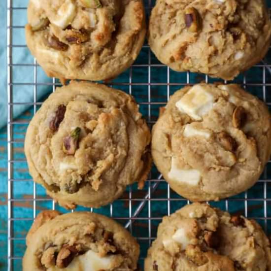 White chocolate pistachio cookies