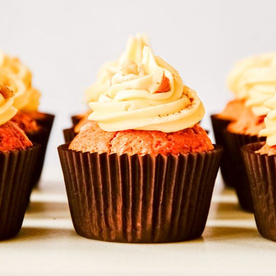 Moist Vegan Carrot Cake Cupcakes