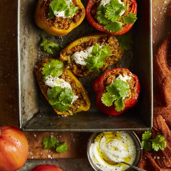 Stuffed peppers w/ yoghurt dressing