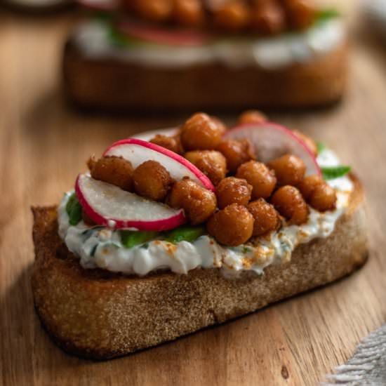 10-Minute Crispy Chickpea Toast