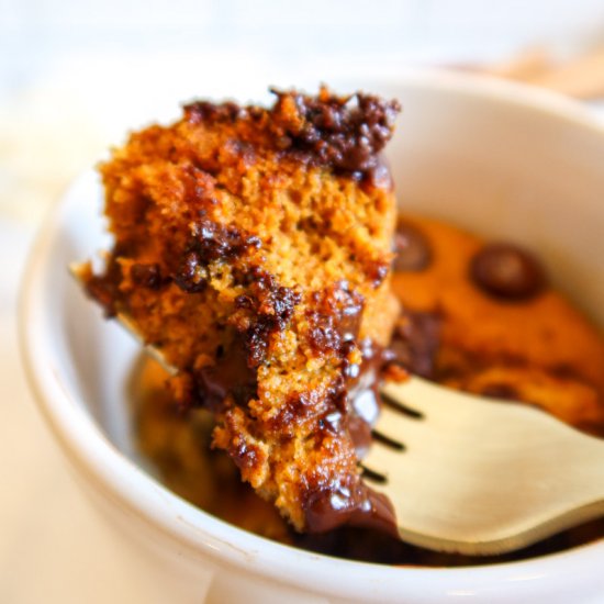 pumpkin chocolate chip mug cake