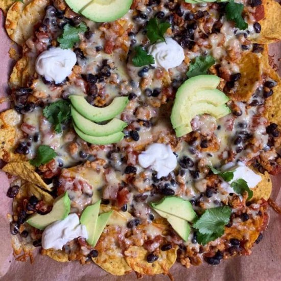 Nachos with chicken & black beans