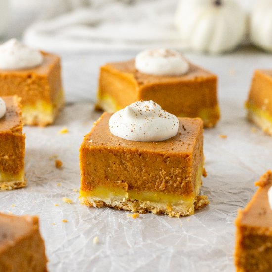 Pumpkin Shortbread Bars