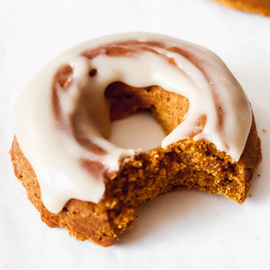 Pumpkin Spice Cake Donuts