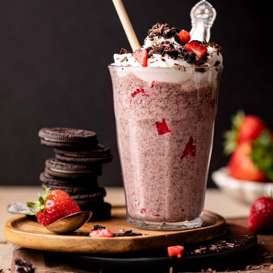 Strawberry Oreo Milkshake