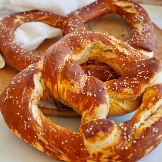 Bavarian Pretzels (Laugenbrezel)