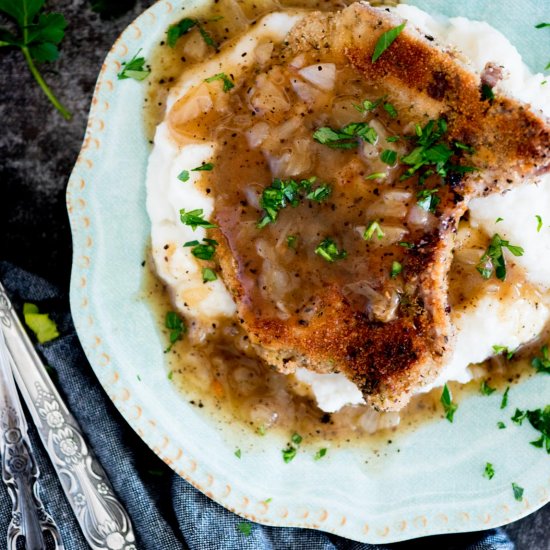 Crispy Fried Pork Chops with Gravy