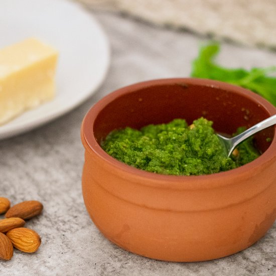 SIMPLE ROCKET AND ALMOND PESTO