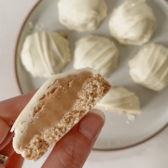 White Chocolate Caramel Cookies