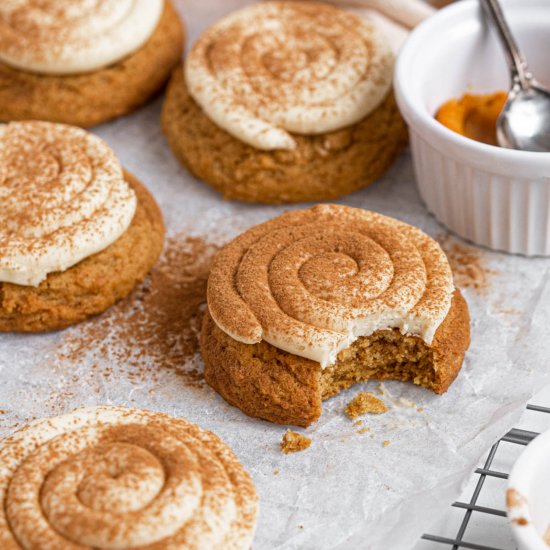 Pumpkin Cheesecake Cookies