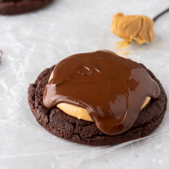 Crumbl buckeye brownie cookies