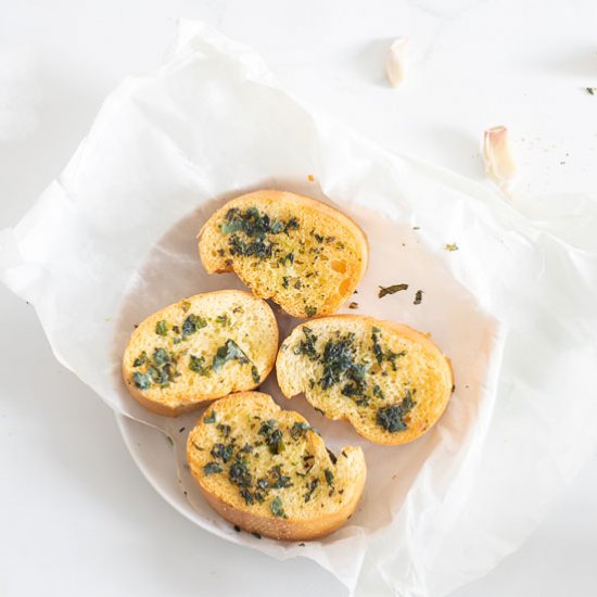 Air Fryer Garlic Bread