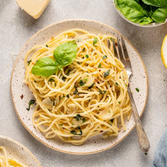 Garlic & Herb Pasta (30-Minutes)