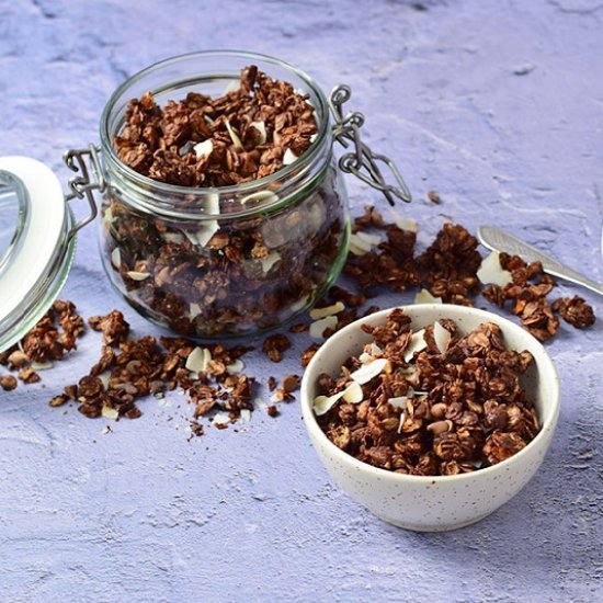 Healthy Chocolate Granola