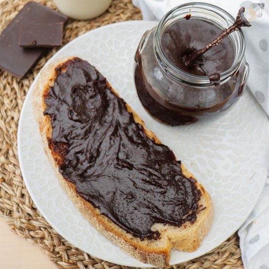 hazelnut and chocolate spread