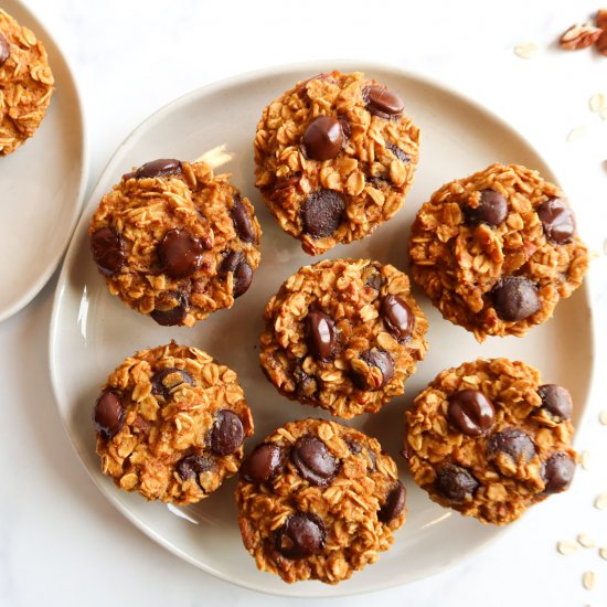 Pumpkin Chip Baked Oatmeal Cups