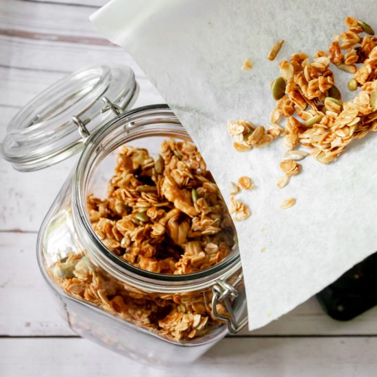 Crunchy Vegan Granola