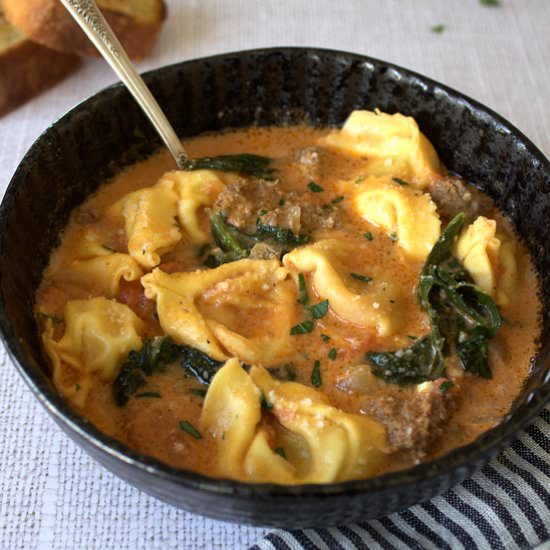 Beef and spinach tortellini soup