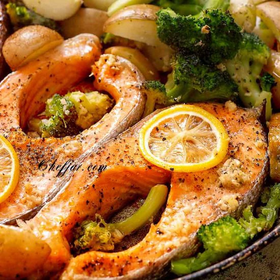 Baked salmon with potatoes