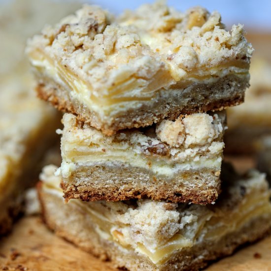 Apple Walnut Cheesecake Bars