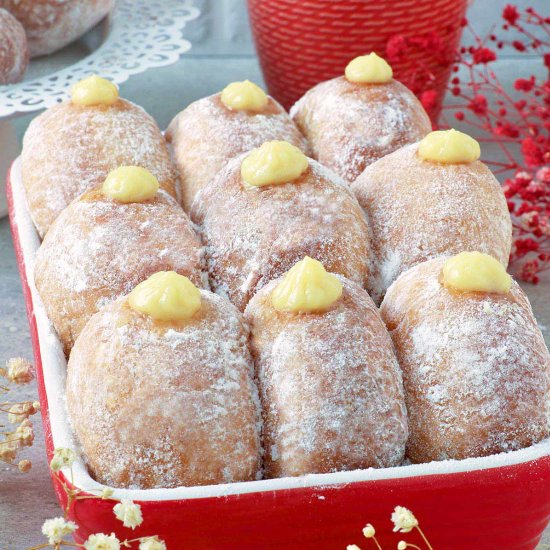 BAVARIAN CREAM DOUGHNUTS