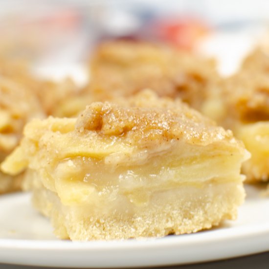 Dutch Apple Crisp Bars