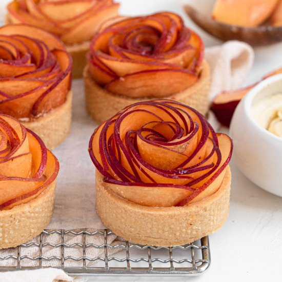 Rose-Shaped Peach Tarts