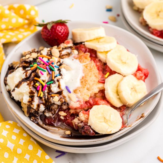 Banana Split Dump Cake