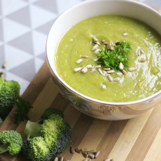 Vegan broccoli soup