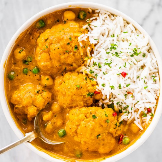 Cauliflower Curry with Chickpeas