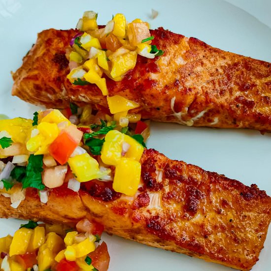 Smoked Paprika Salmon with salsa