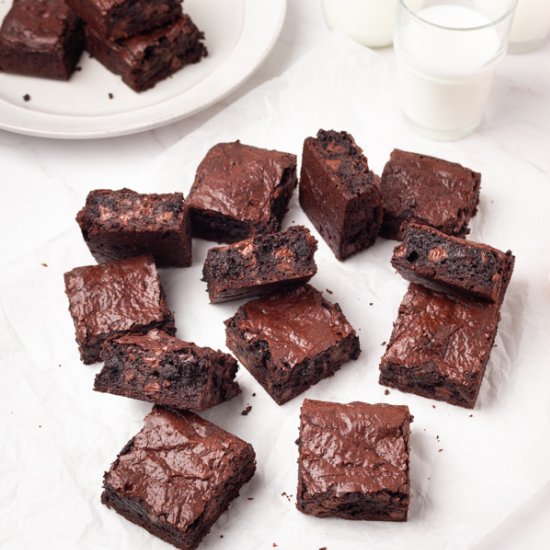 Easy Fudgy Chocolate Brownies