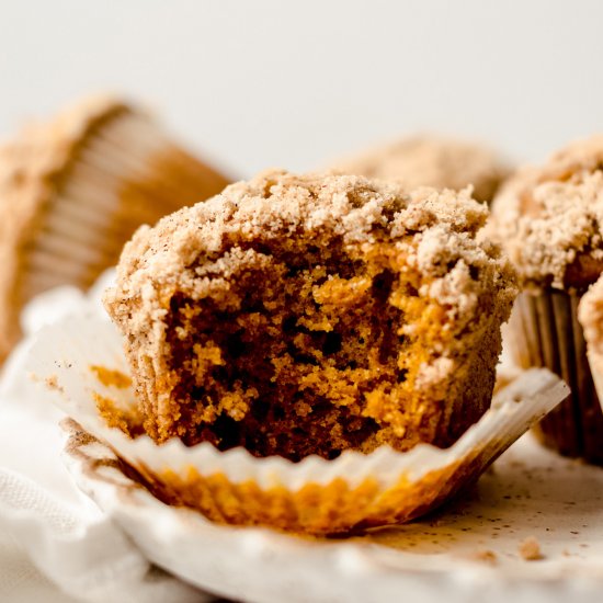 pumpkin streusel muffins