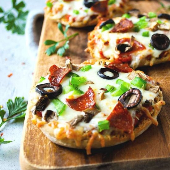 Air Fryer English Muffin Pizza