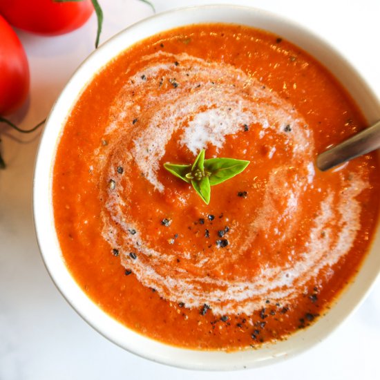 Roasted Tomato Soup With Basil