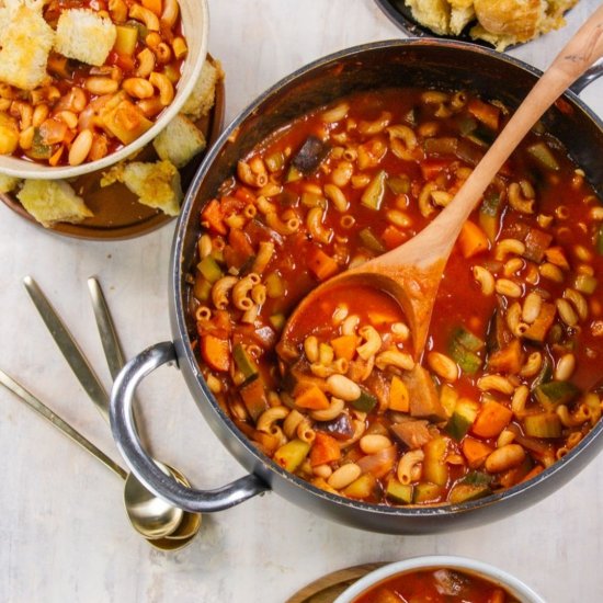 Minestrone Soup & Parmesan Croutons